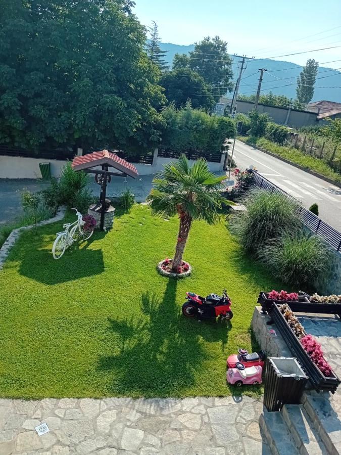 Belov Rooms And Apartments Demir Kapija Exterior foto